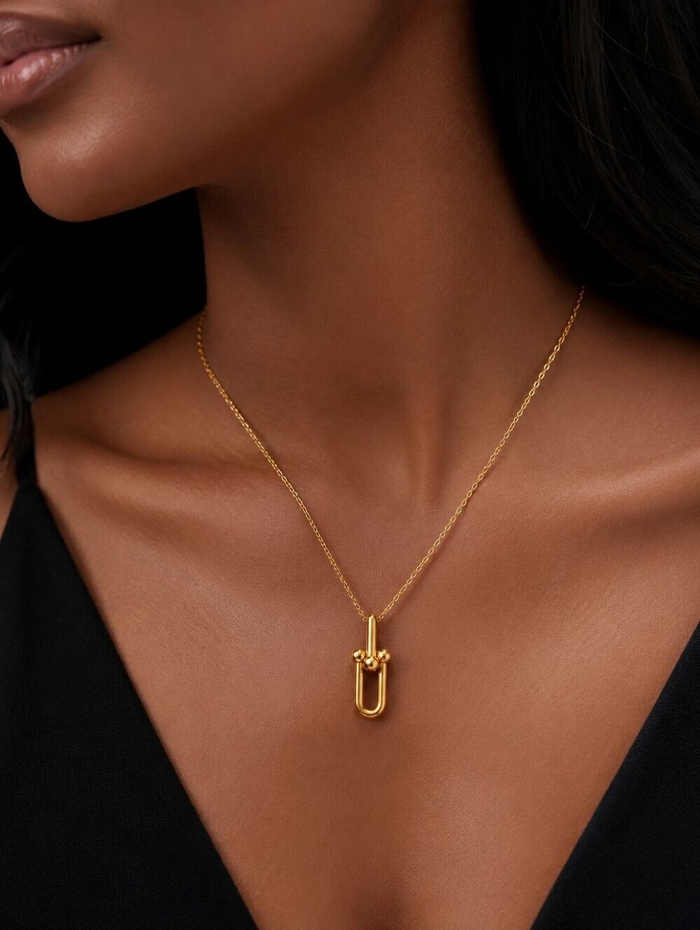 Gold U-Pendant Paperclip Necklace